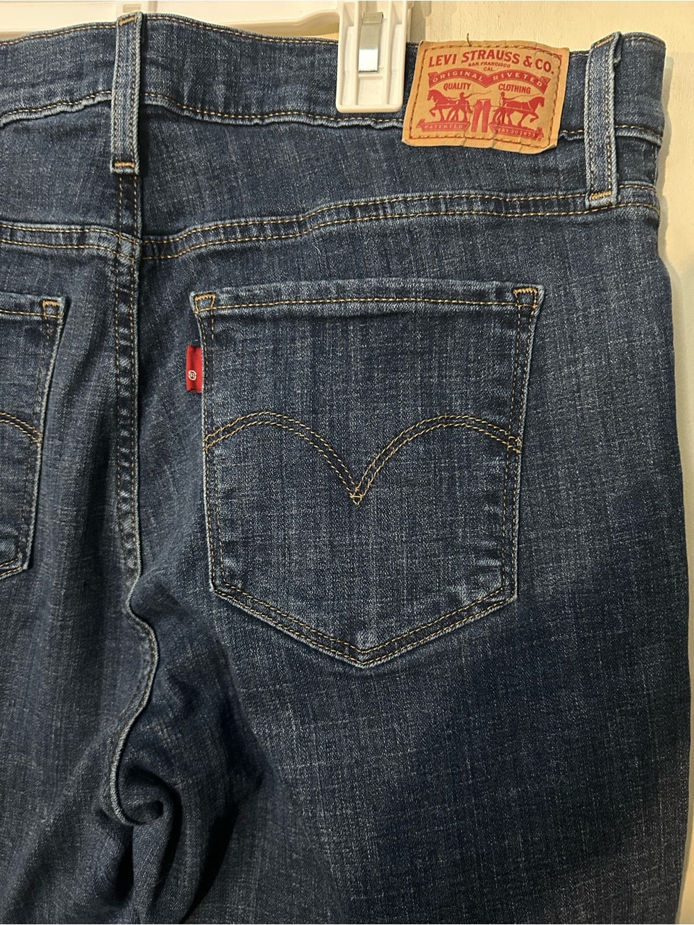 Levi’s 311 Shaping Skinny Jeans Women’s Size 32 Blue Denim
